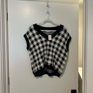 Sweater Vest - size s/m